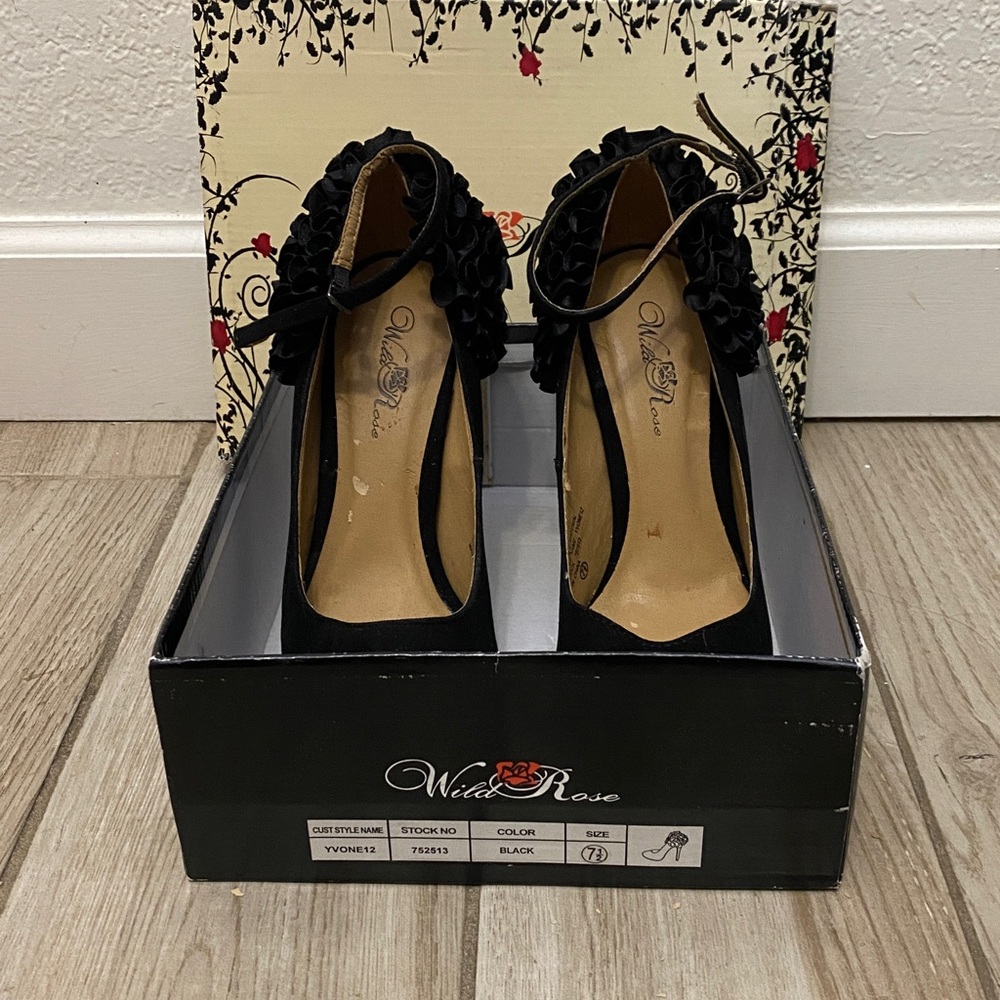 Wild Rose Black Heels with Floral Detail